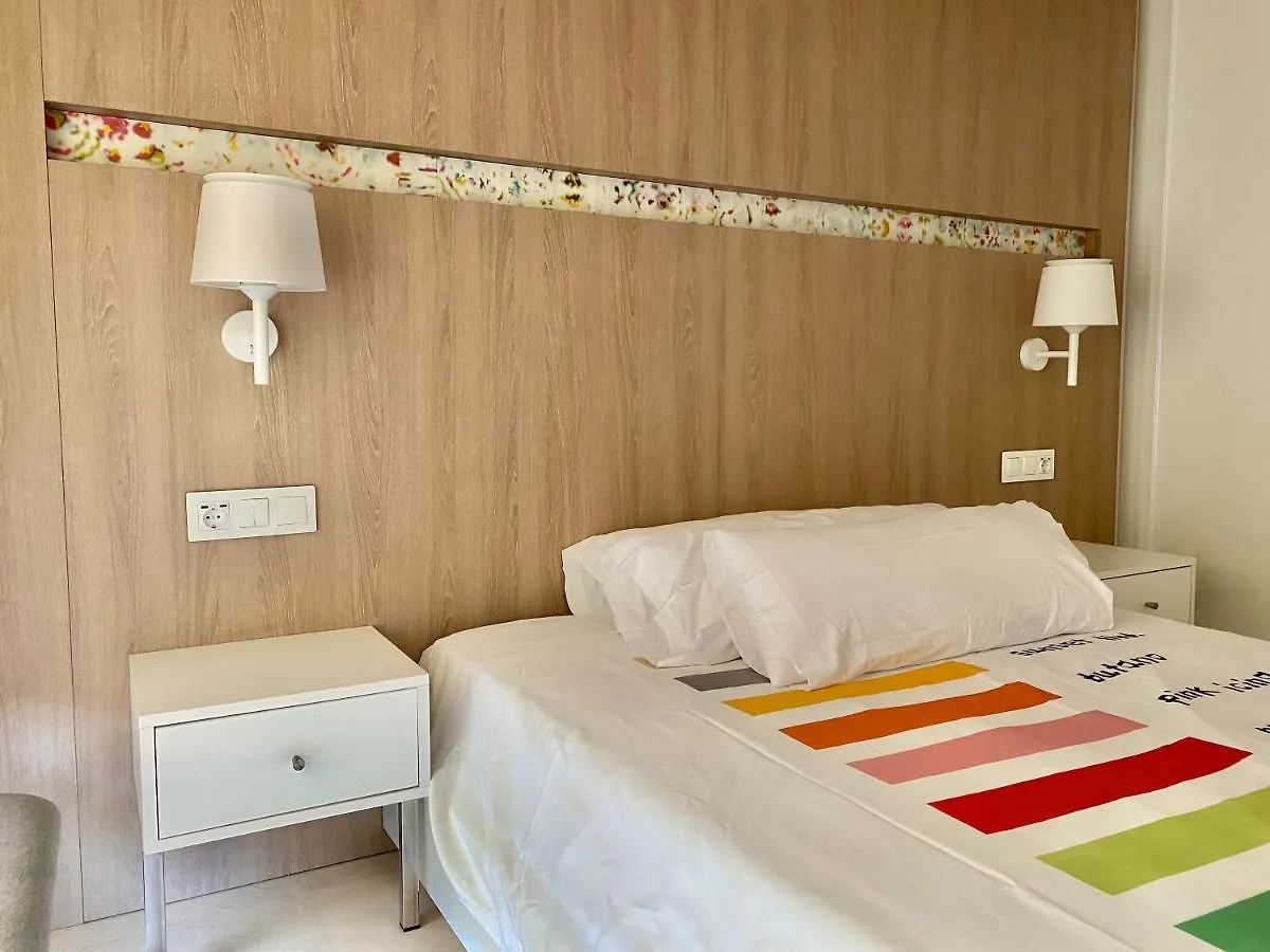 Apartament De Luxe Con Piscina Salou Spain
